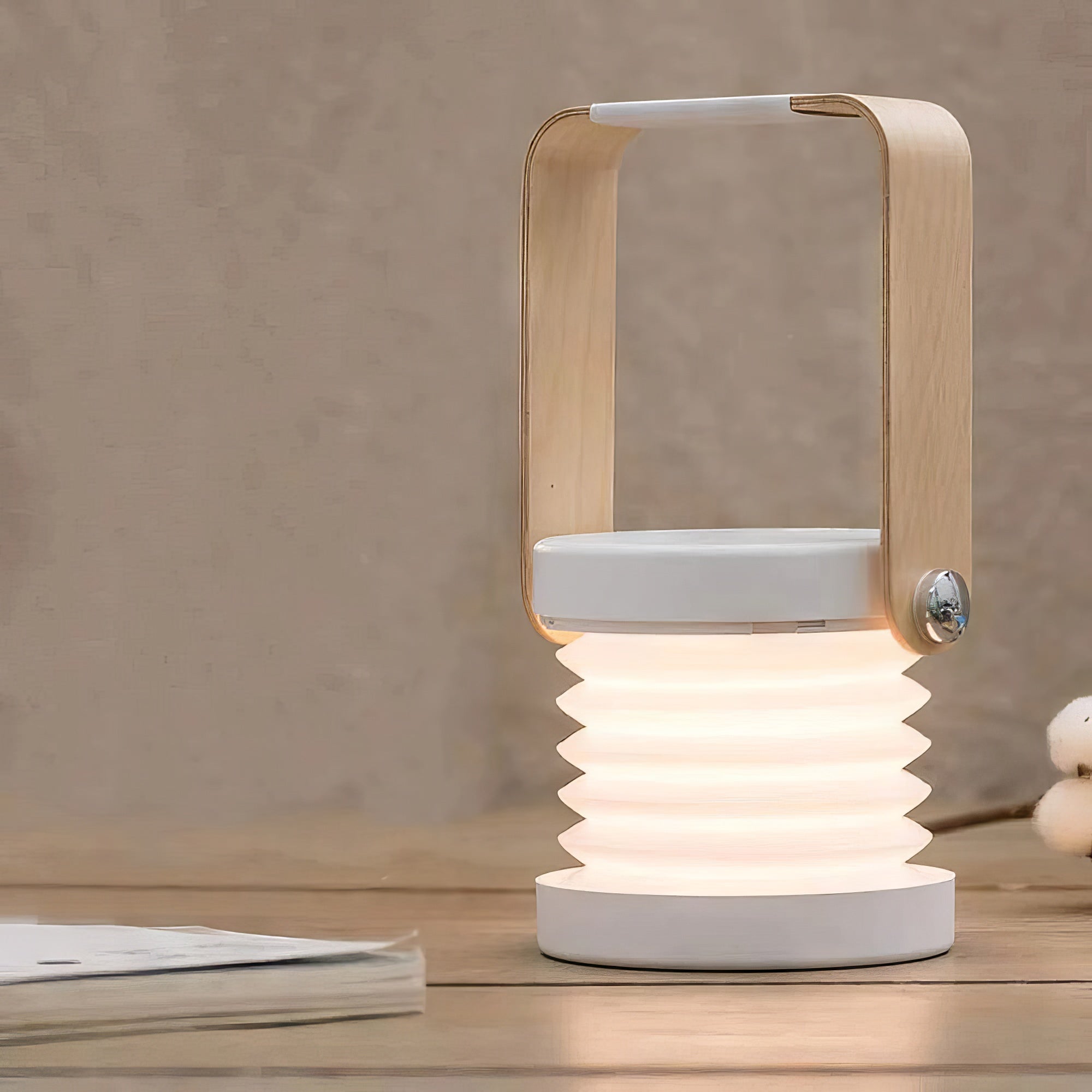 GloPalm - Modern Touch-Sensitive Lamp