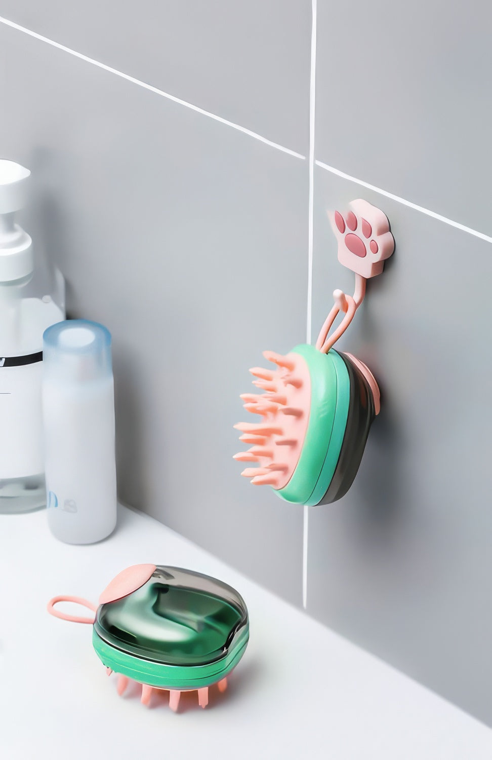 FurLather - Soap Dispensing Pet Brush